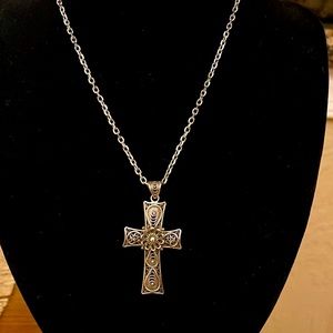 Unique Detailed Cross and Chain